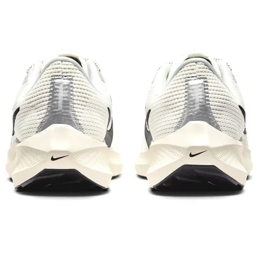 Nike Air Zoom Pegasus 40