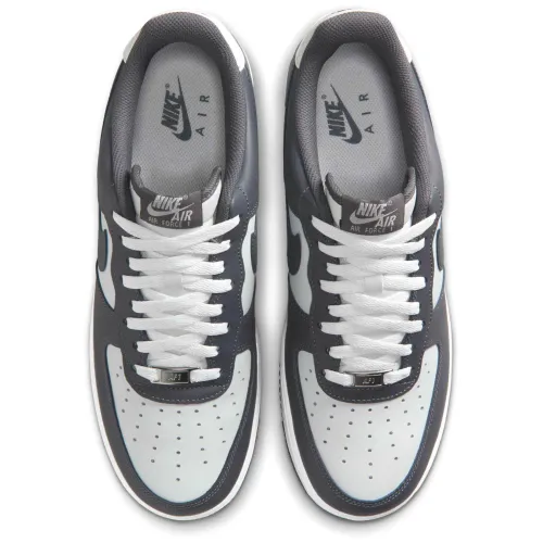 Nike Air Force 1 '07