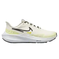 Nike Air Zoom Pegasus 39 Shield