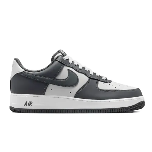 Nike Air Force 1 '07